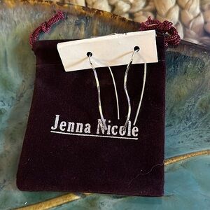 New Women’s Jenna Nicole Sterling Silver Arc Hoop Threader Earrings